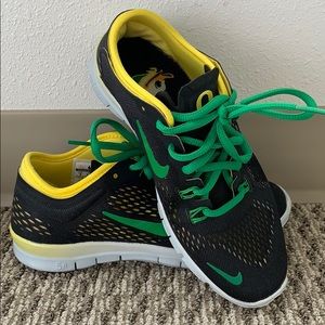 Custom University of Oregon Nike Free Run